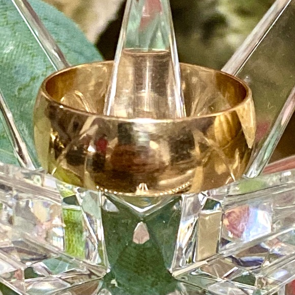 SOLID 14k YELLOW GOLD WIDE WEDDING BAND RING - Unisex Bridal Thumb Stacking Ring - Picture 14 of 15